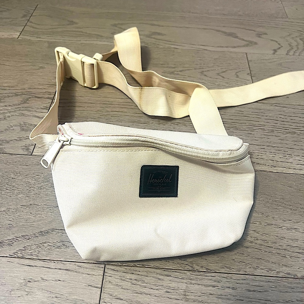 Herschel off white bum bag